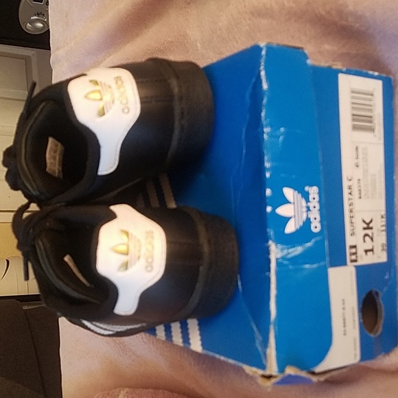 ADIDAS shell toes - Picture 4 of 4